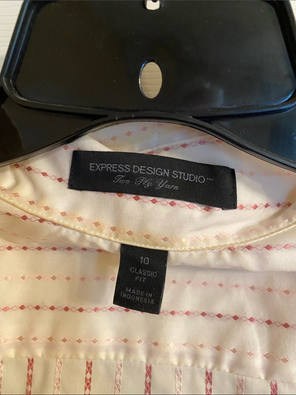 Express Men’s Cream Shirt with Pink Diamond Stripe Detail